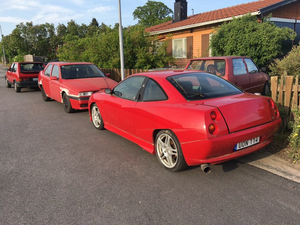 Click image for larger version

Name:	Red-Cars.jpg
Views:	75
Size:	339.1 KB
ID:	301169